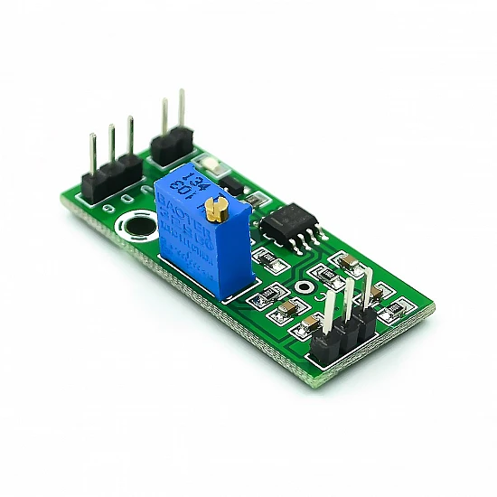LM393 Voltage Comparator Module LM393 Voltage Comparator Module